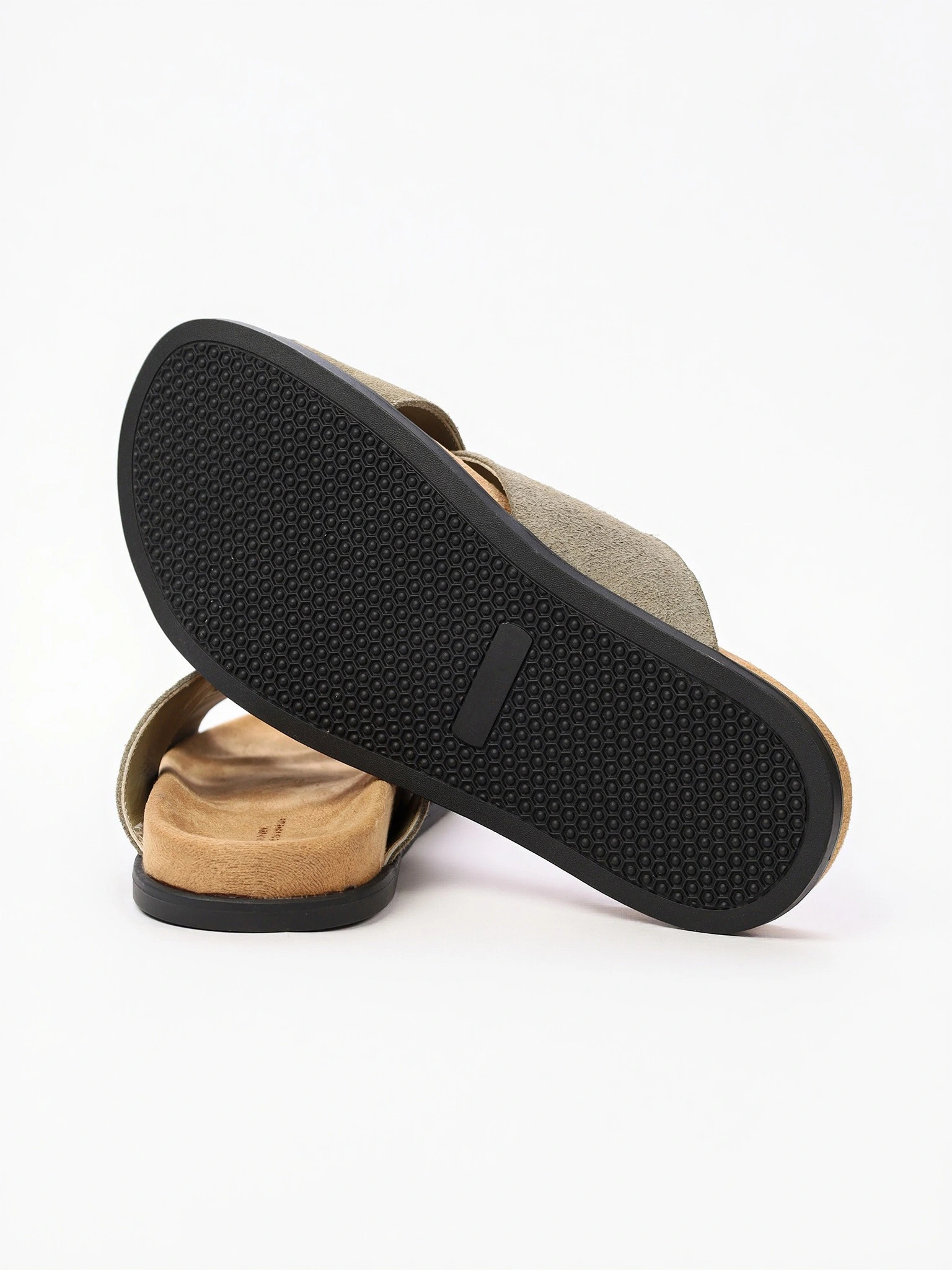 Сланцы зеленого цвета на низкой подошве